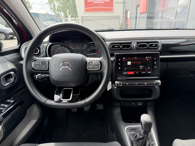 Vehicle Image 14