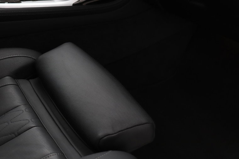 Vehicle Image 52