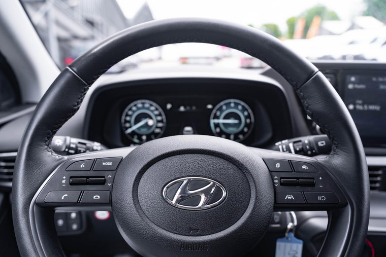 Vehicle Image 20
