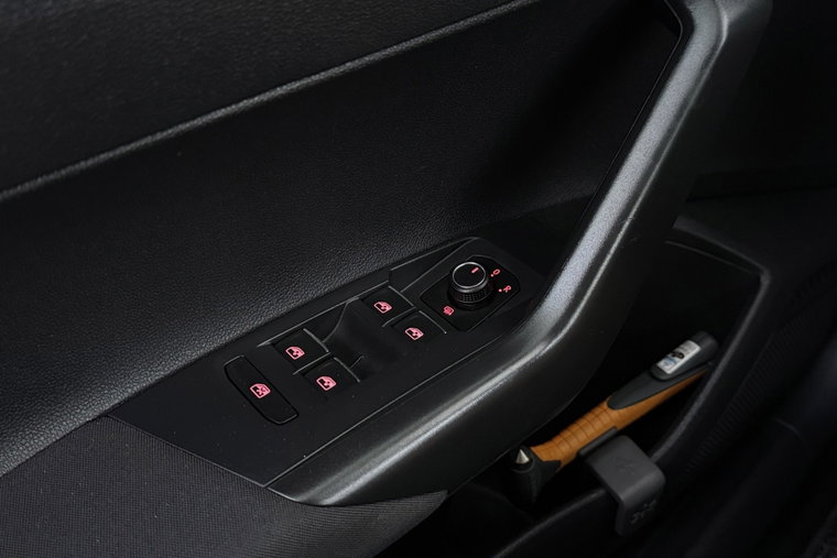 Vehicle Image 31