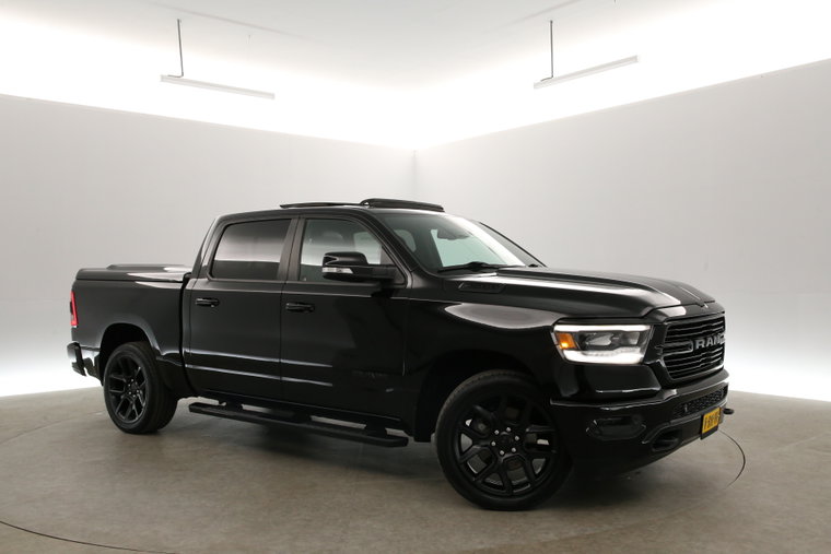 Vehicle Image 6