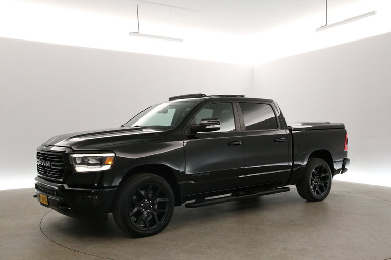 Vehicle Image 8