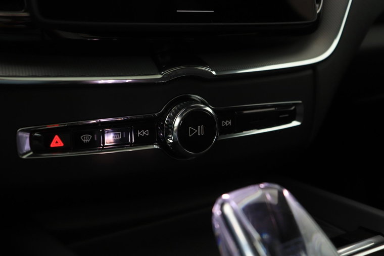Vehicle Image 40