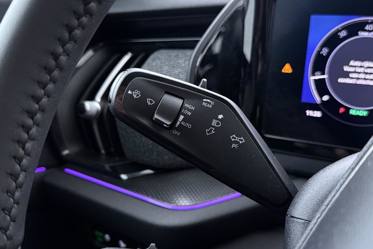 Vehicle Image 37