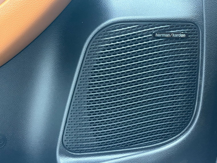 Vehicle Image 28