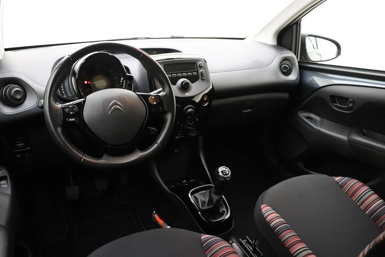 Vehicle Image 7