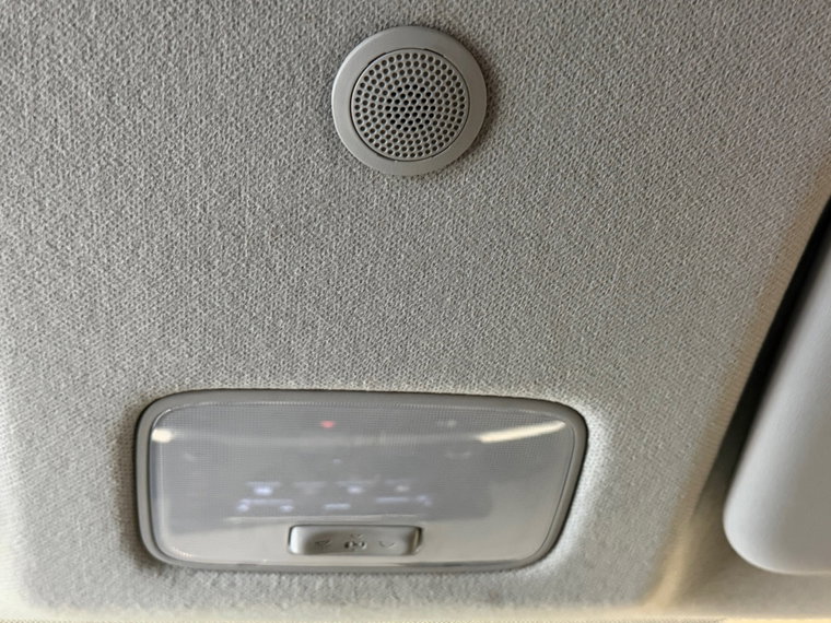 Vehicle Image 29