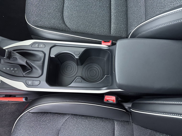 Vehicle Image 32