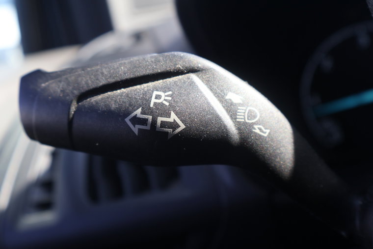 Vehicle Image 32