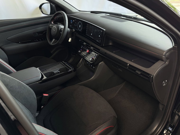 Vehicle Image 36