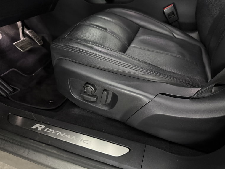 Vehicle Image 39