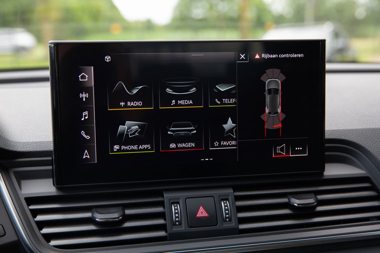 Vehicle Image 21