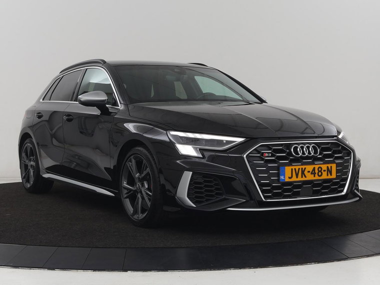 Vehicle Image 35
