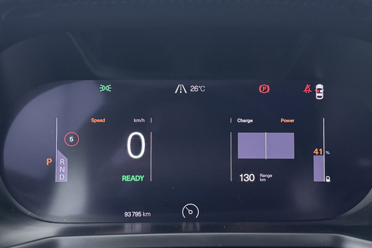 Vehicle Image 25