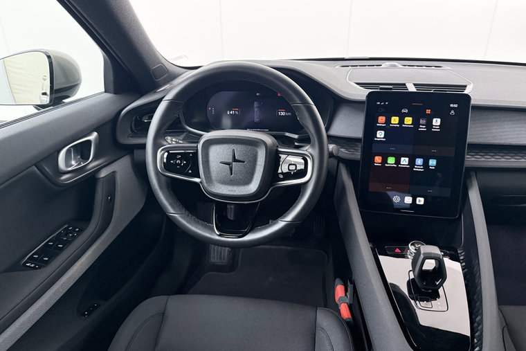 Vehicle Image 9