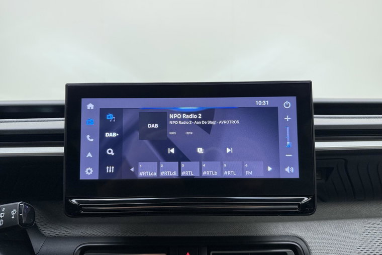 Vehicle Image 22