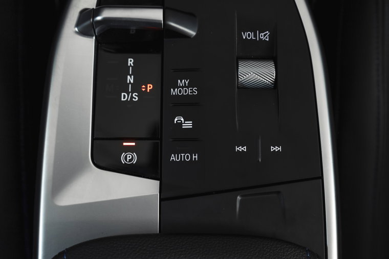 Vehicle Image 27