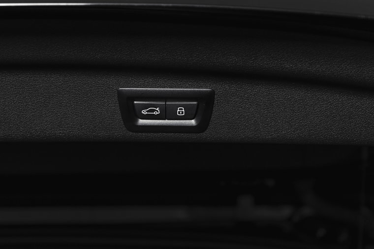 Vehicle Image 60