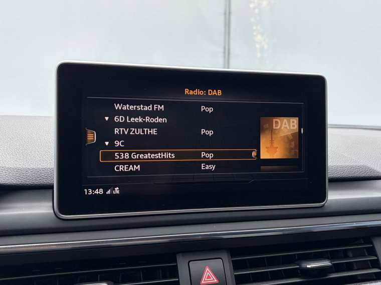 Vehicle Image 19