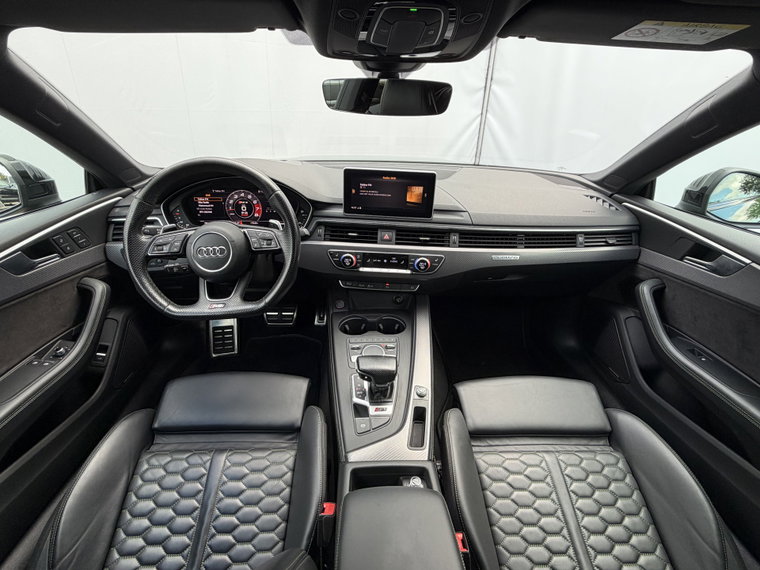 Vehicle Image 38