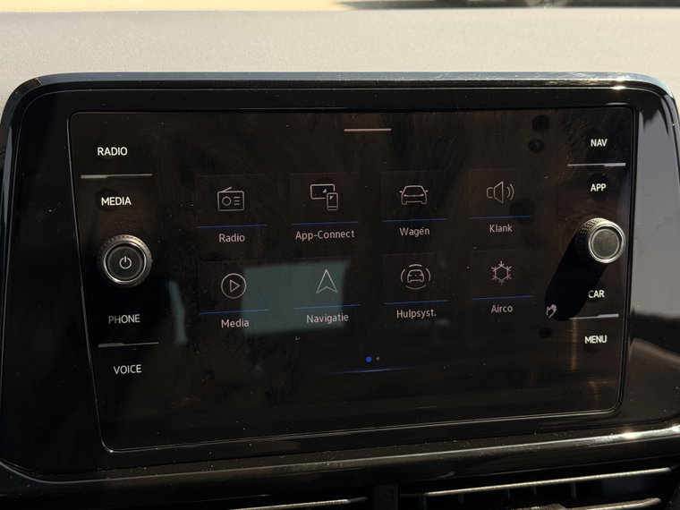 Vehicle Image 35