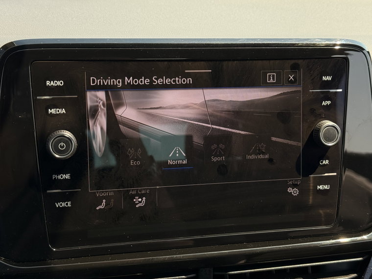 Vehicle Image 38