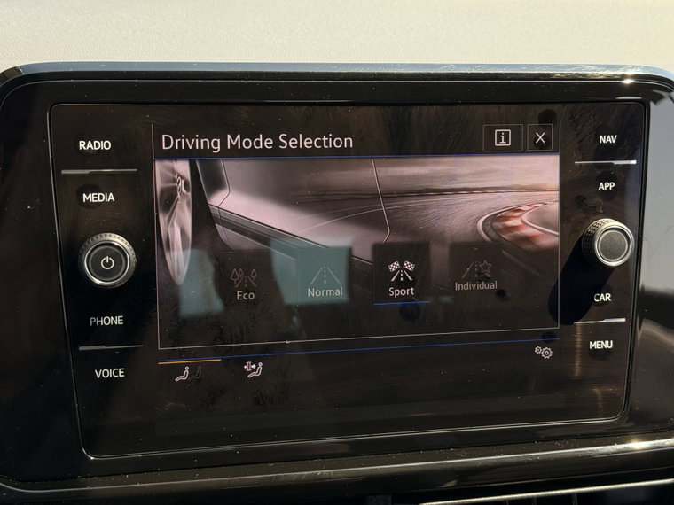 Vehicle Image 39
