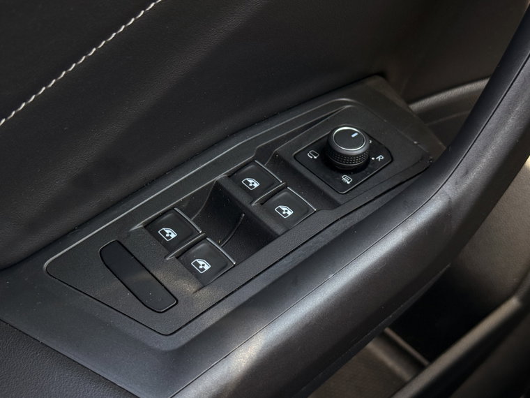 Vehicle Image 41