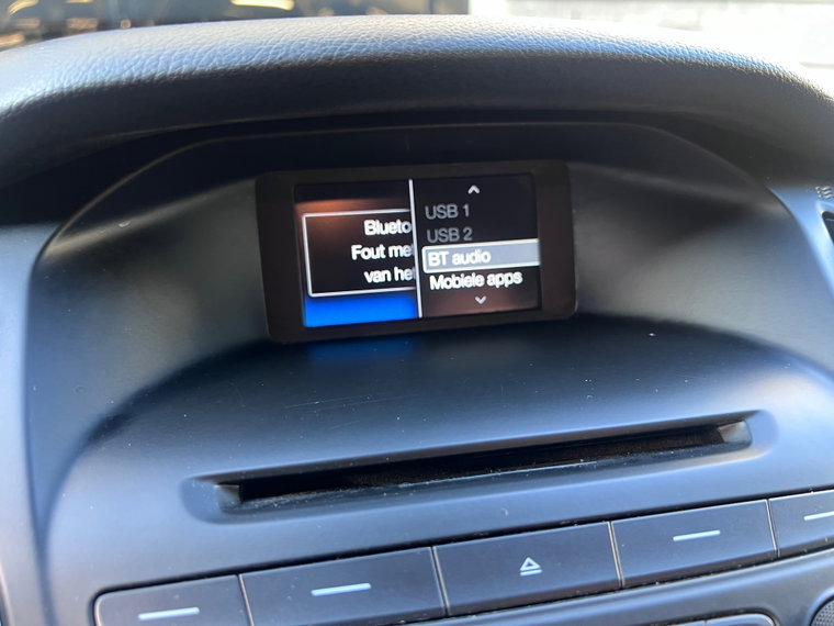 Vehicle Image 38