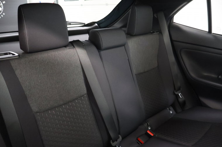 Vehicle Image 16