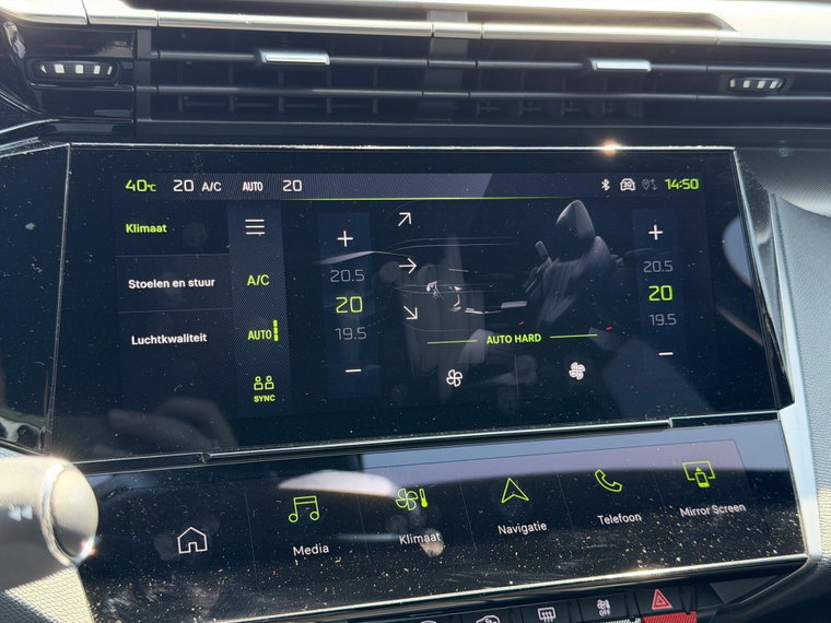 Vehicle Image 26
