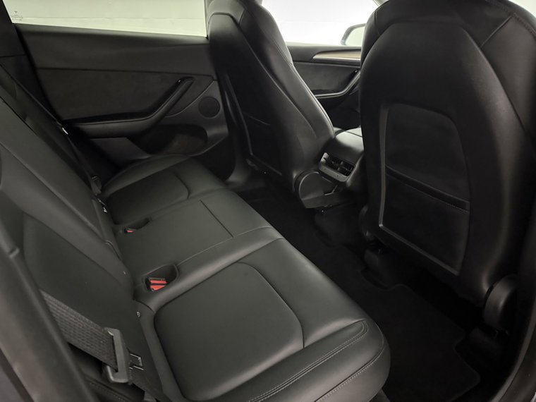 Vehicle Image 37