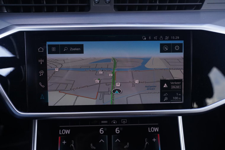 Vehicle Image 35