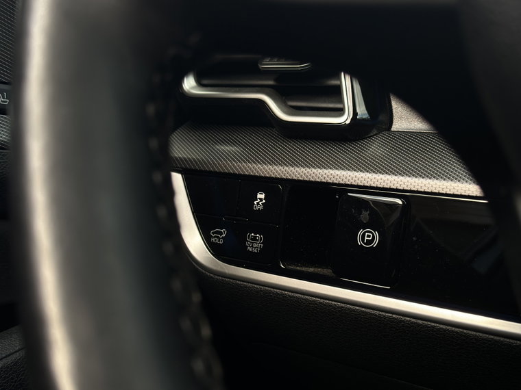 Vehicle Image 38