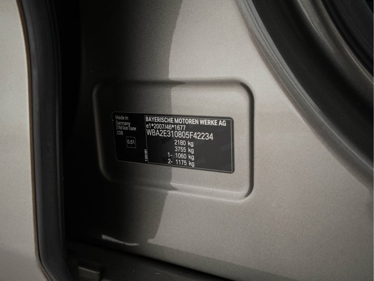 Vehicle Image 32