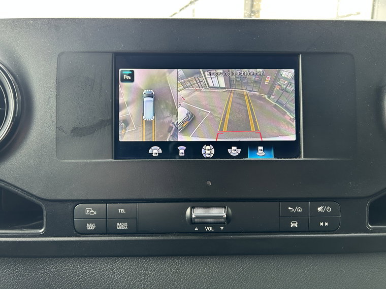 Vehicle Image 22