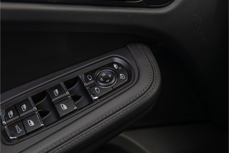 Vehicle Image 33