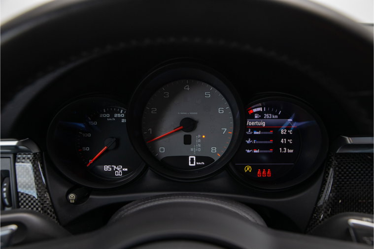 Vehicle Image 38