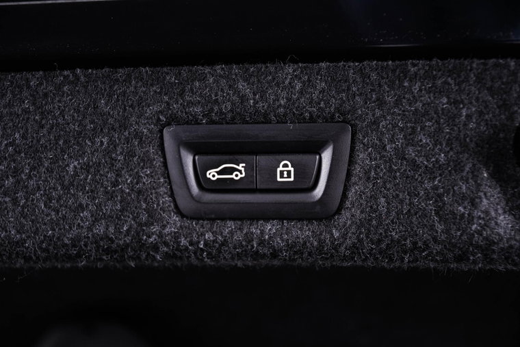 Vehicle Image 42