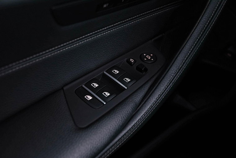 Vehicle Image 53