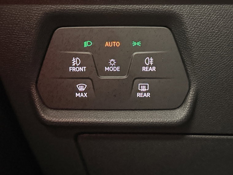 Vehicle Image 17