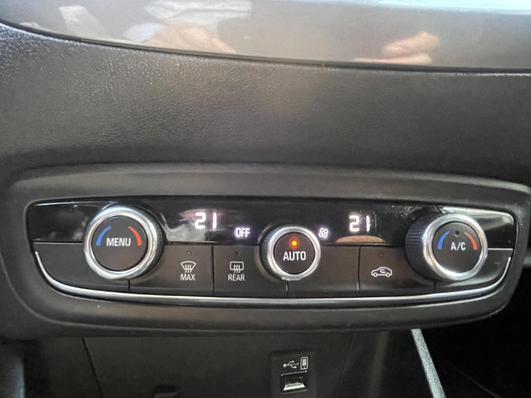 Vehicle Image 34