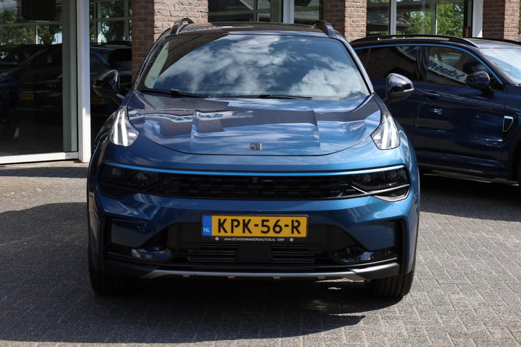 Vehicle Image 6