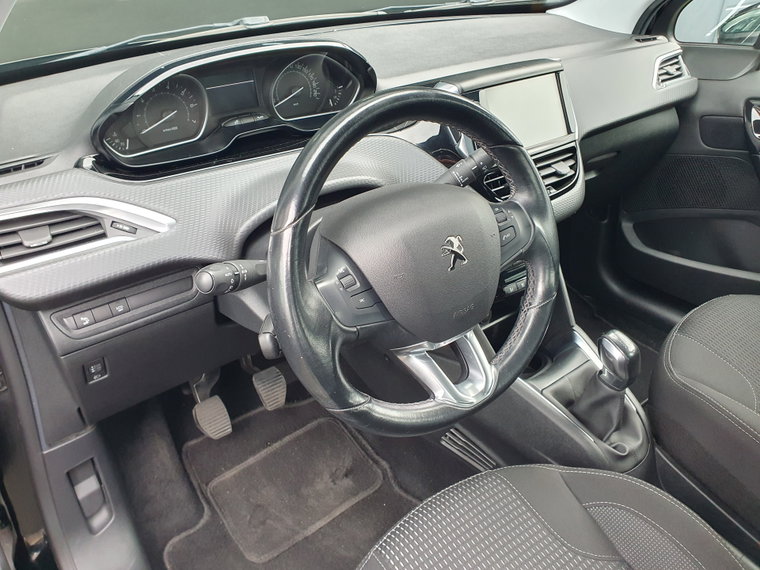Vehicle Image 40