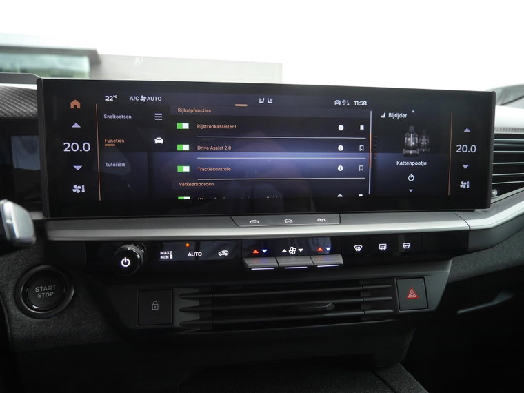 Vehicle Image 32