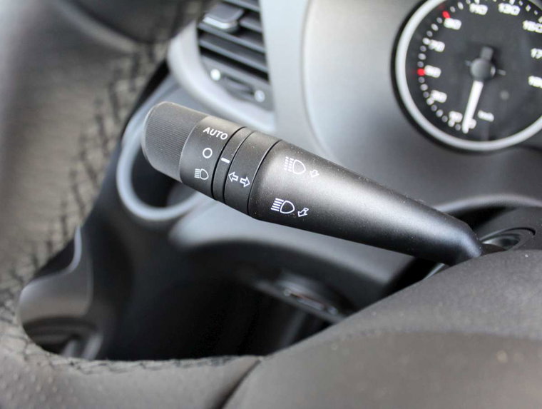 Vehicle Image 24