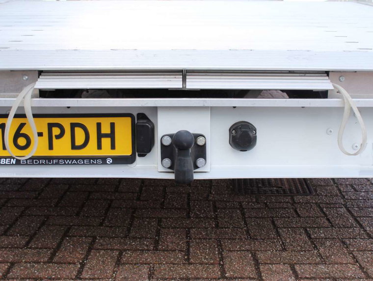Vehicle Image 45