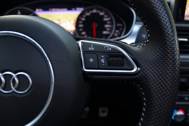 Vehicle Image 30