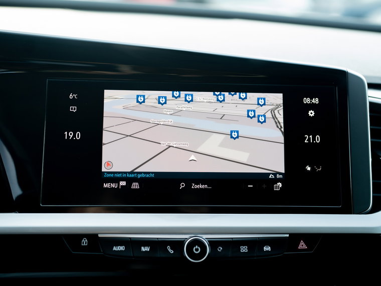 Vehicle Image 9