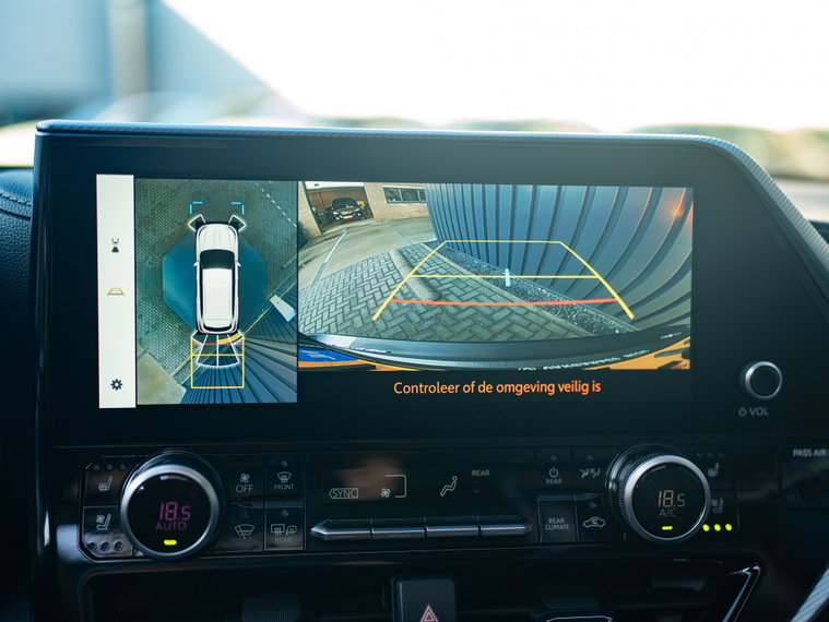 Vehicle Image 11